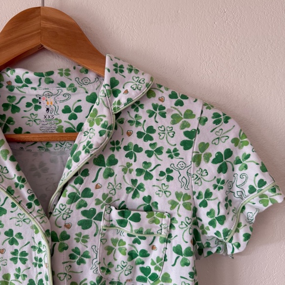 Roller Rabbit pajama set - Picture 5 of 6